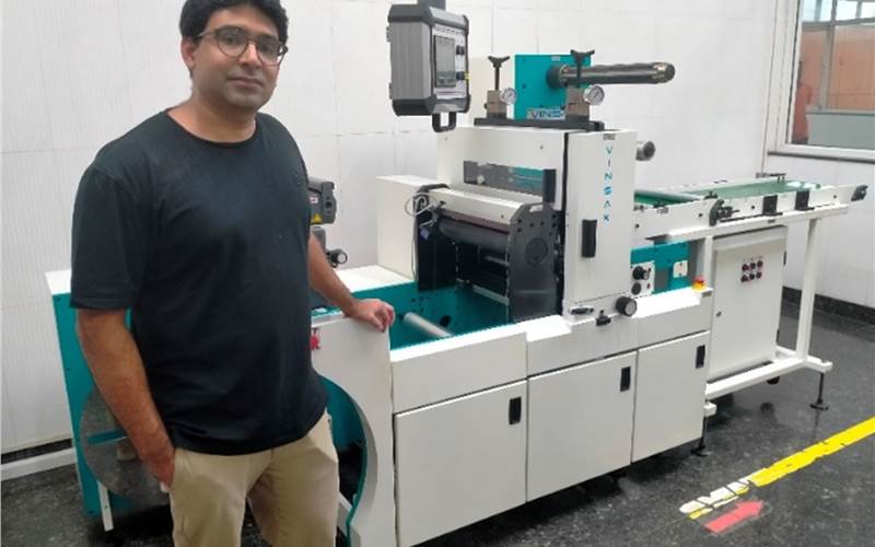 JK Fine Prints invests in Vinsak USAR 430